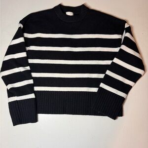 H&M Black and White Knit Top